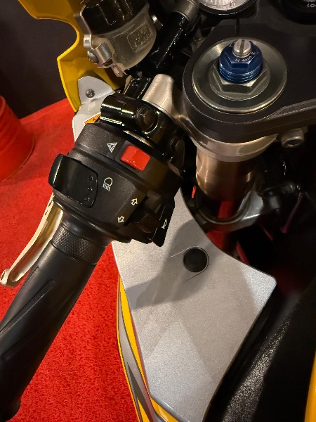 SUZUKI MOTOS GSX R 1000 SRAD /2008 EXCLUSIVO VEÍCULOS SANTA CRUZ DO SUL / Carros no Vale