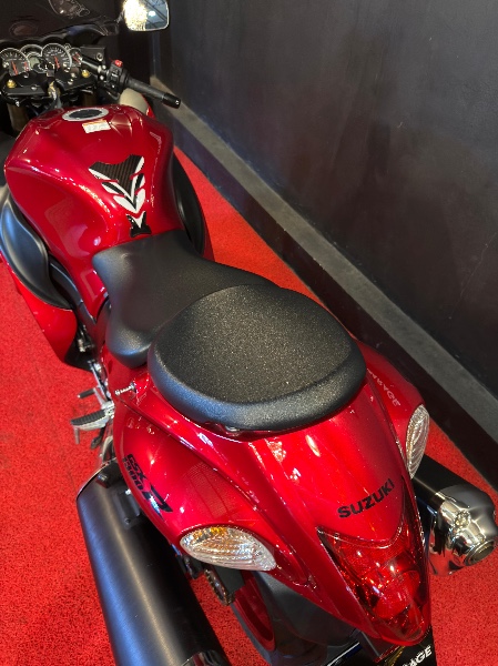 SUZUKI MOTOS GSX 1300 R HAYABUSA /2022 EXCLUSIVO VEÍCULOS SANTA CRUZ DO SUL / Carros no Vale