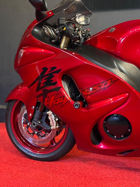 SUZUKI MOTOS GSX 1300 R HAYABUSA /2022 EXCLUSIVO VEÍCULOS SANTA CRUZ DO SUL / Carros no Vale