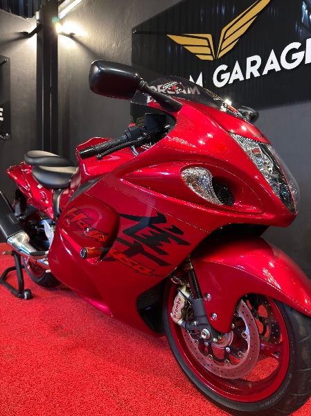 SUZUKI MOTOS GSX 1300 R HAYABUSA /2022 EXCLUSIVO VEÍCULOS SANTA CRUZ DO SUL / Carros no Vale