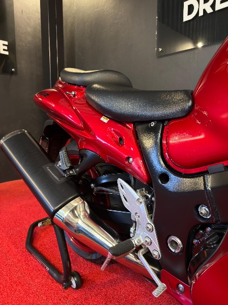 SUZUKI MOTOS GSX 1300 R HAYABUSA /2022 EXCLUSIVO VEÍCULOS SANTA CRUZ DO SUL / Carros no Vale