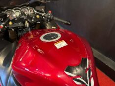 SUZUKI MOTOS GSX 1300 R HAYABUSA /2022 EXCLUSIVO VEÍCULOS SANTA CRUZ DO SUL / Carros no Vale