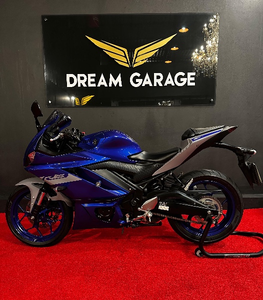 YAMAHA YZF-R3 /2022 EXCLUSIVO VEÍCULOS SANTA CRUZ DO SUL / Carros no Vale