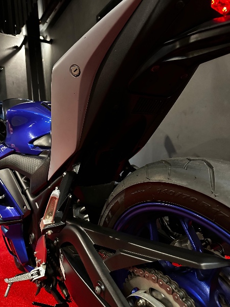 YAMAHA YZF-R3 /2022 EXCLUSIVO VEÍCULOS SANTA CRUZ DO SUL / Carros no Vale