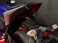 YAMAHA YZF-R3 /2022 EXCLUSIVO VEÍCULOS SANTA CRUZ DO SUL / Carros no Vale