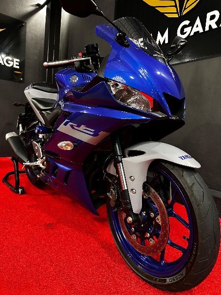 YAMAHA YZF-R3 /2022 EXCLUSIVO VEÍCULOS SANTA CRUZ DO SUL / Carros no Vale