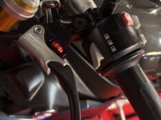 BMW MOTOS S 1000 R /2014 EXCLUSIVO VEÍCULOS SANTA CRUZ DO SUL / Carros no Vale