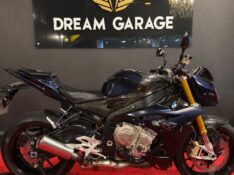 BMW MOTOS S 1000 R /2014 EXCLUSIVO VEÍCULOS SANTA CRUZ DO SUL / Carros no Vale