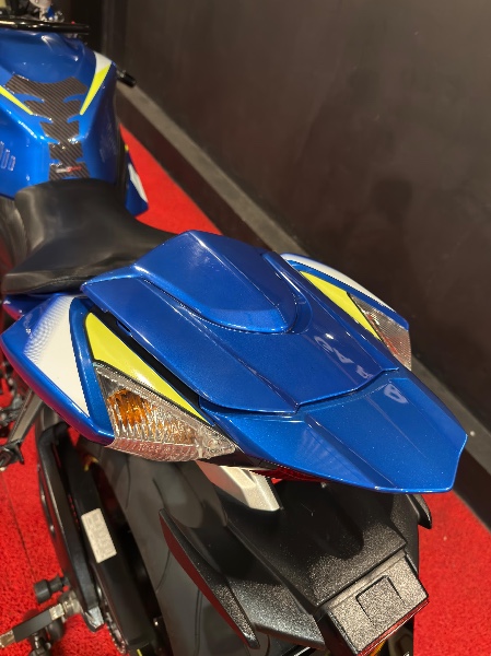 SUZUKI MOTOS GSX R 1000 /2016 EXCLUSIVO VEÍCULOS SANTA CRUZ DO SUL / Carros no Vale SUZUKI MOTOS GSX R 1000 /2016 EXCLUSIVO VEÍCULOS SANTA CRUZ DO SUL / Carros no Vale