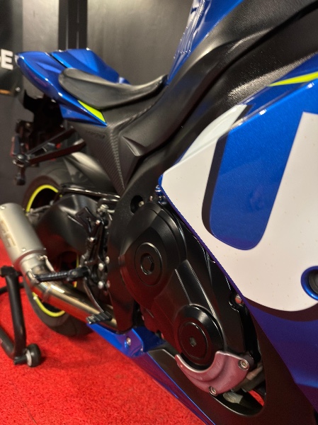 SUZUKI MOTOS GSX R 1000 /2016 EXCLUSIVO VEÍCULOS SANTA CRUZ DO SUL / Carros no Vale SUZUKI MOTOS GSX R 1000 /2016 EXCLUSIVO VEÍCULOS SANTA CRUZ DO SUL / Carros no Vale