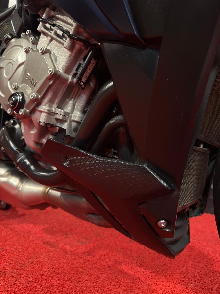 SUZUKI MOTOS GSX R 1000 /2016 EXCLUSIVO VEÍCULOS SANTA CRUZ DO SUL / Carros no Vale SUZUKI MOTOS GSX R 1000 /2016 EXCLUSIVO VEÍCULOS SANTA CRUZ DO SUL / Carros no Vale