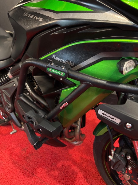 KAWASAKI VERSYS TOURER 650 /2023 EXCLUSIVO VEÍCULOS SANTA CRUZ DO SUL / Carros no Vale