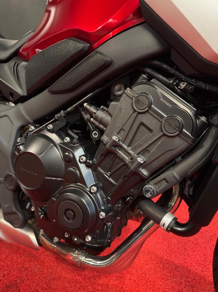 HONDA MOTOS CB 650 F /2021 EXCLUSIVO VEÍCULOS SANTA CRUZ DO SUL / Carros no Vale