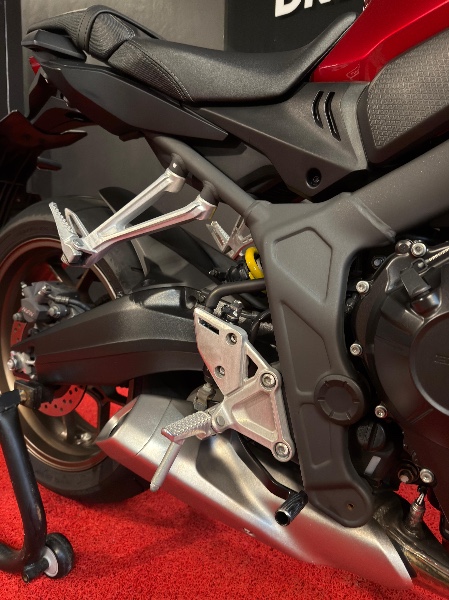 HONDA MOTOS CB 650 F /2021 EXCLUSIVO VEÍCULOS SANTA CRUZ DO SUL / Carros no Vale