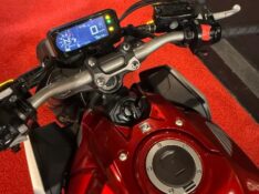 HONDA MOTOS CB 650 F /2021 EXCLUSIVO VEÍCULOS SANTA CRUZ DO SUL / Carros no Vale