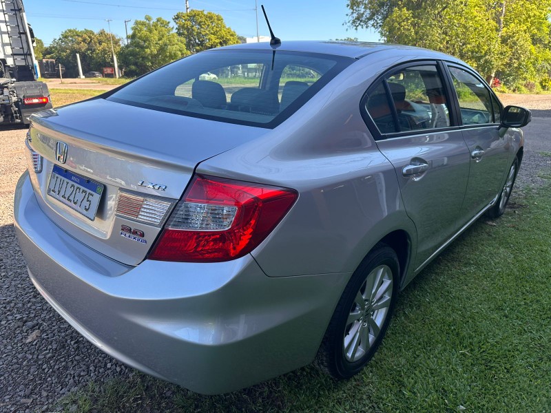 HONDA CIVIC LXR 2014/2014 MENEGHINI VEÍCULOS ARROIO DO MEIO / Carros no Vale