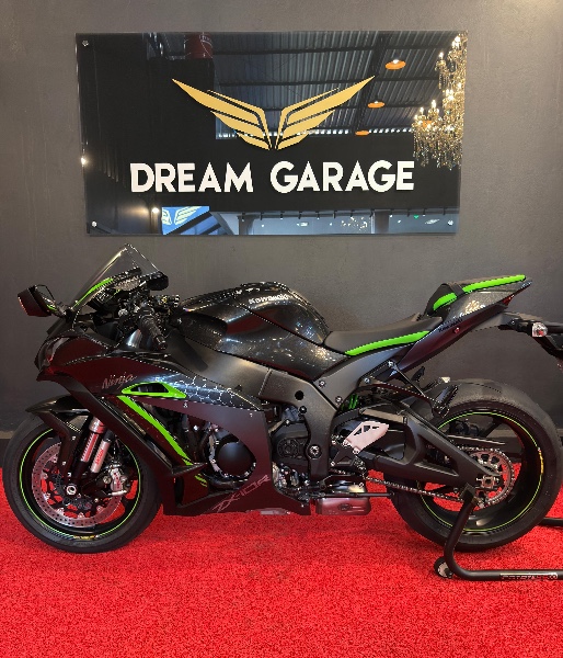 KAWASAKI ZX 10 R NINJA /2020 EXCLUSIVO VEÍCULOS SANTA CRUZ DO SUL / Carros no Vale