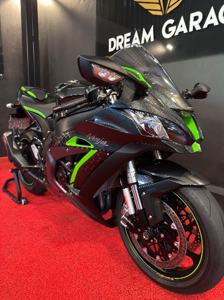 KAWASAKI ZX 10 R NINJA /2020 EXCLUSIVO VEÍCULOS SANTA CRUZ DO SUL / Carros no Vale