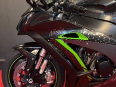 KAWASAKI ZX 10 R NINJA /2020 EXCLUSIVO VEÍCULOS SANTA CRUZ DO SUL / Carros no Vale
