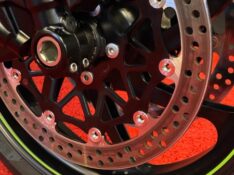 KAWASAKI ZX 10 R NINJA /2020 EXCLUSIVO VEÍCULOS SANTA CRUZ DO SUL / Carros no Vale