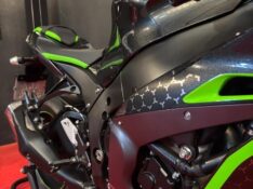 KAWASAKI ZX 10 R NINJA /2020 EXCLUSIVO VEÍCULOS SANTA CRUZ DO SUL / Carros no Vale