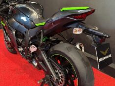 KAWASAKI ZX 10 R NINJA /2020 EXCLUSIVO VEÍCULOS SANTA CRUZ DO SUL / Carros no Vale