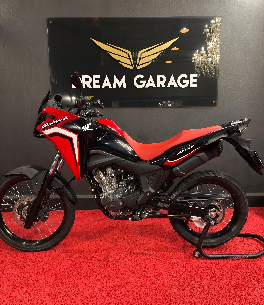HONDA MOTOS XRE 300 /2025 EXCLUSIVO VEÍCULOS SANTA CRUZ DO SUL / Carros no Vale