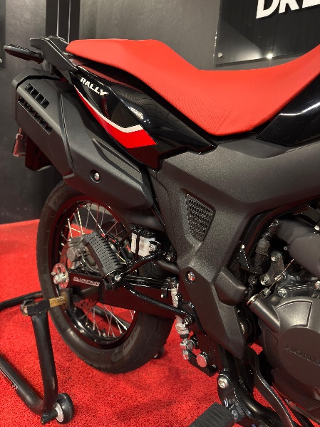 HONDA MOTOS XRE 300 /2025 EXCLUSIVO VEÍCULOS SANTA CRUZ DO SUL / Carros no Vale