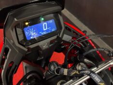 HONDA MOTOS XRE 300 /2025 EXCLUSIVO VEÍCULOS SANTA CRUZ DO SUL / Carros no Vale