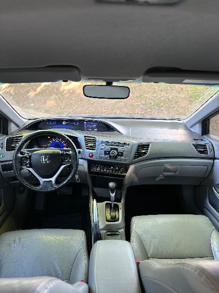 HONDA CIVIC 2.0 LXR 16V 2015/2015 BRS VEÍCULOS BOM RETIRO DO SUL / Carros no Vale