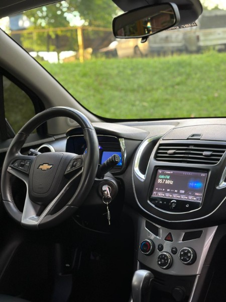 CHEVROLET TRACKER 1.8 LTZ AT 2015/2015 BRS VEÍCULOS BOM RETIRO DO SUL / Carros no Vale