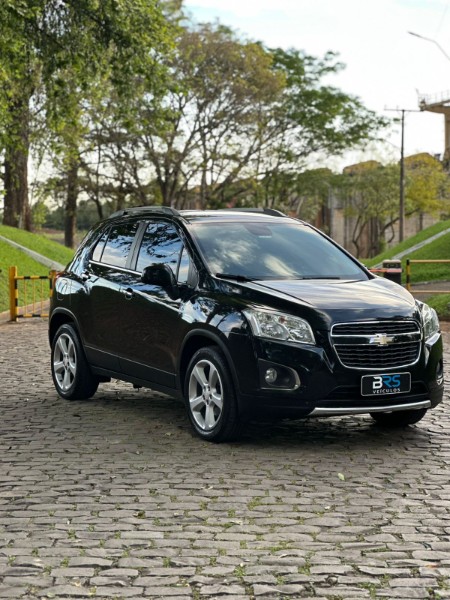 CHEVROLET TRACKER 1.8 LTZ AT 2015/2015 BRS VEÍCULOS BOM RETIRO DO SUL / Carros no Vale