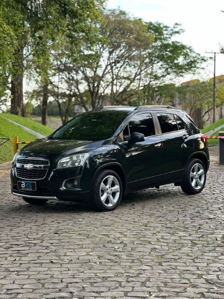 CHEVROLET TRACKER 1.8 LTZ AT 2015/2015 BRS VEÍCULOS BOM RETIRO DO SUL / Carros no Vale