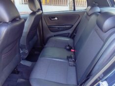 VOLKSWAGEN FOX 1.6 ROCK IN RIO 2013/2014 ALTERNATIVA VEÍCULOS LAJEADO / Carros no Vale