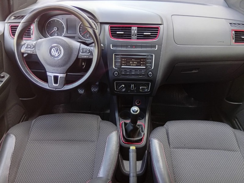 VOLKSWAGEN FOX 1.6 ROCK IN RIO 2013/2014 ALTERNATIVA VEÍCULOS LAJEADO / Carros no Vale