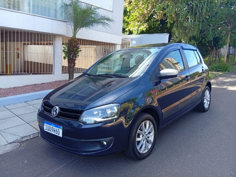 VOLKSWAGEN FOX 1.6 ROCK IN RIO 2013/2014 ALTERNATIVA VEÍCULOS LAJEADO / Carros no Vale