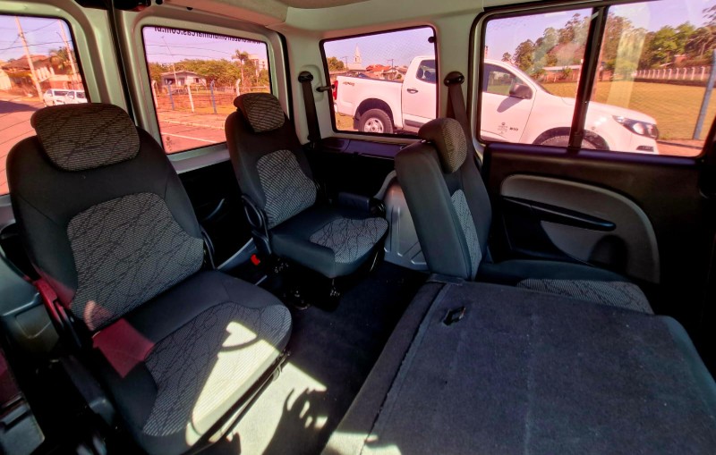 FIAT DOBLO 1.8 16V ESSENCE 7L 2020 2019/2020 CRUZEIRO MULTIMARCAS CRUZEIRO DO SUL / Carros no Vale