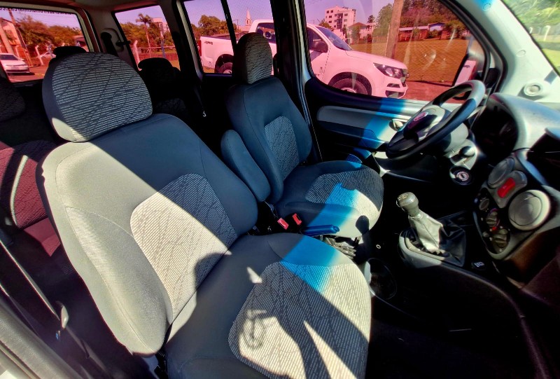 FIAT DOBLO 1.8 16V ESSENCE 7L 2020 2019/2020 CRUZEIRO MULTIMARCAS CRUZEIRO DO SUL / Carros no Vale