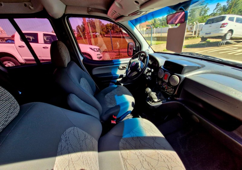 FIAT DOBLO 1.8 16V ESSENCE 7L 2020 2019/2020 CRUZEIRO MULTIMARCAS CRUZEIRO DO SUL / Carros no Vale