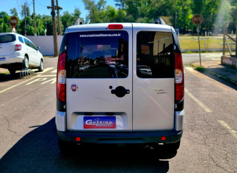 FIAT DOBLO 1.8 16V ESSENCE 7L 2020 2019/2020 CRUZEIRO MULTIMARCAS CRUZEIRO DO SUL / Carros no Vale