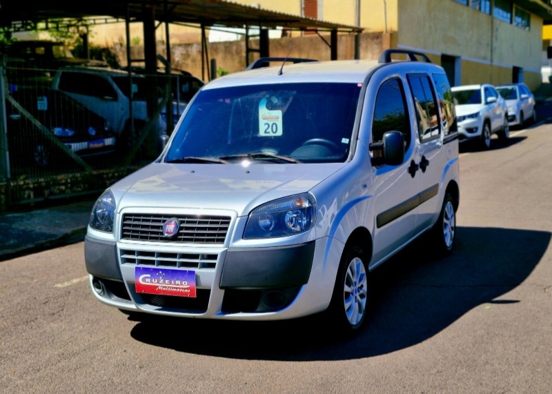 FIAT DOBLO 1.8 16V ESSENCE 7L 2020 2019/2020 CRUZEIRO MULTIMARCAS CRUZEIRO DO SUL / Carros no Vale