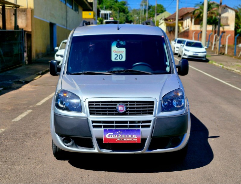 FIAT DOBLO 1.8 16V ESSENCE 7L 2020 2019/2020 CRUZEIRO MULTIMARCAS CRUZEIRO DO SUL / Carros no Vale