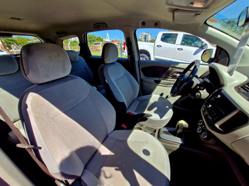 CHEVROLET SPIN 1.8 LTZ 2013/2013 CRUZEIRO MULTIMARCAS CRUZEIRO DO SUL / Carros no Vale