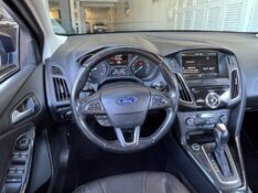 FORD FOCUS SEDAN FASTBACK TITANIUM 2.0 16V 2016 2016/2016 BOSCO AUTOMÓVEIS GUAPORÉ / Carros no Vale