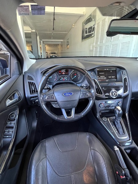 FORD FOCUS SEDAN FASTBACK TITANIUM 2.0 16V 2016 2016/2016 BOSCO AUTOMÓVEIS GUAPORÉ / Carros no Vale