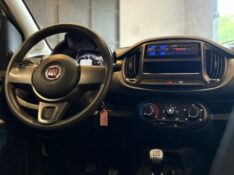 FIAT UNO 1.0 ATTRACTIVE 8V 2020/2021 JM AUTOMÓVEIS VENÂNCIO AIRES / Carros no Vale