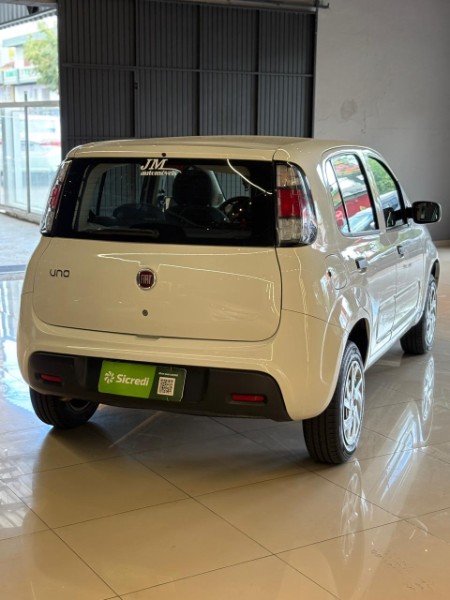 FIAT UNO 1.0 ATTRACTIVE 8V 2020/2021 JM AUTOMÓVEIS VENÂNCIO AIRES / Carros no Vale