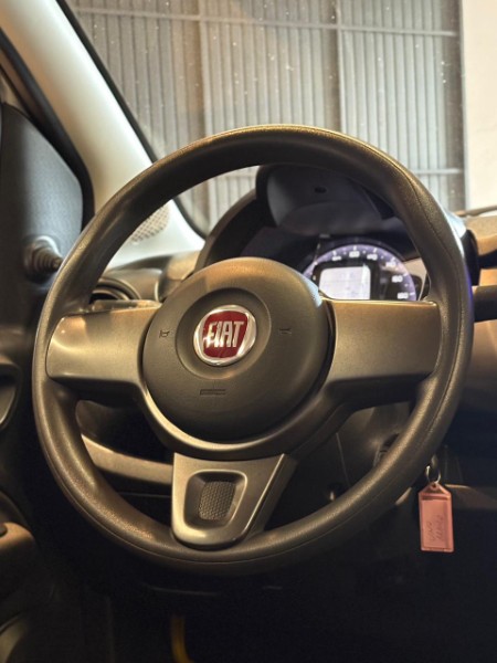 FIAT UNO 1.0 ATTRACTIVE 8V 2020/2021 JM AUTOMÓVEIS VENÂNCIO AIRES / Carros no Vale