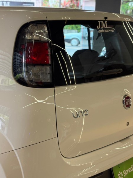 FIAT UNO 1.0 ATTRACTIVE 8V 2020/2021 JM AUTOMÓVEIS VENÂNCIO AIRES / Carros no Vale