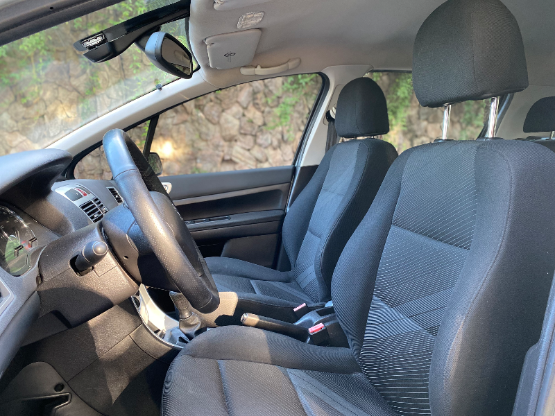 PEUGEOT 307 1.6 PRESENCE 16V 2011/2012 ESTAÇÃO DO CARRO ESTRELA / Carros no Vale